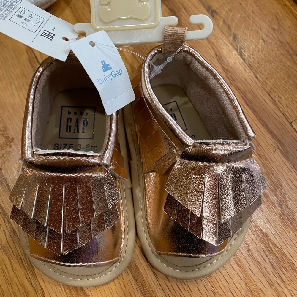 New with tags baby girl sandals